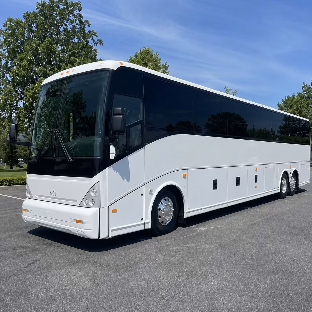 arcadia airport shuttle buses for corporate and executive teams