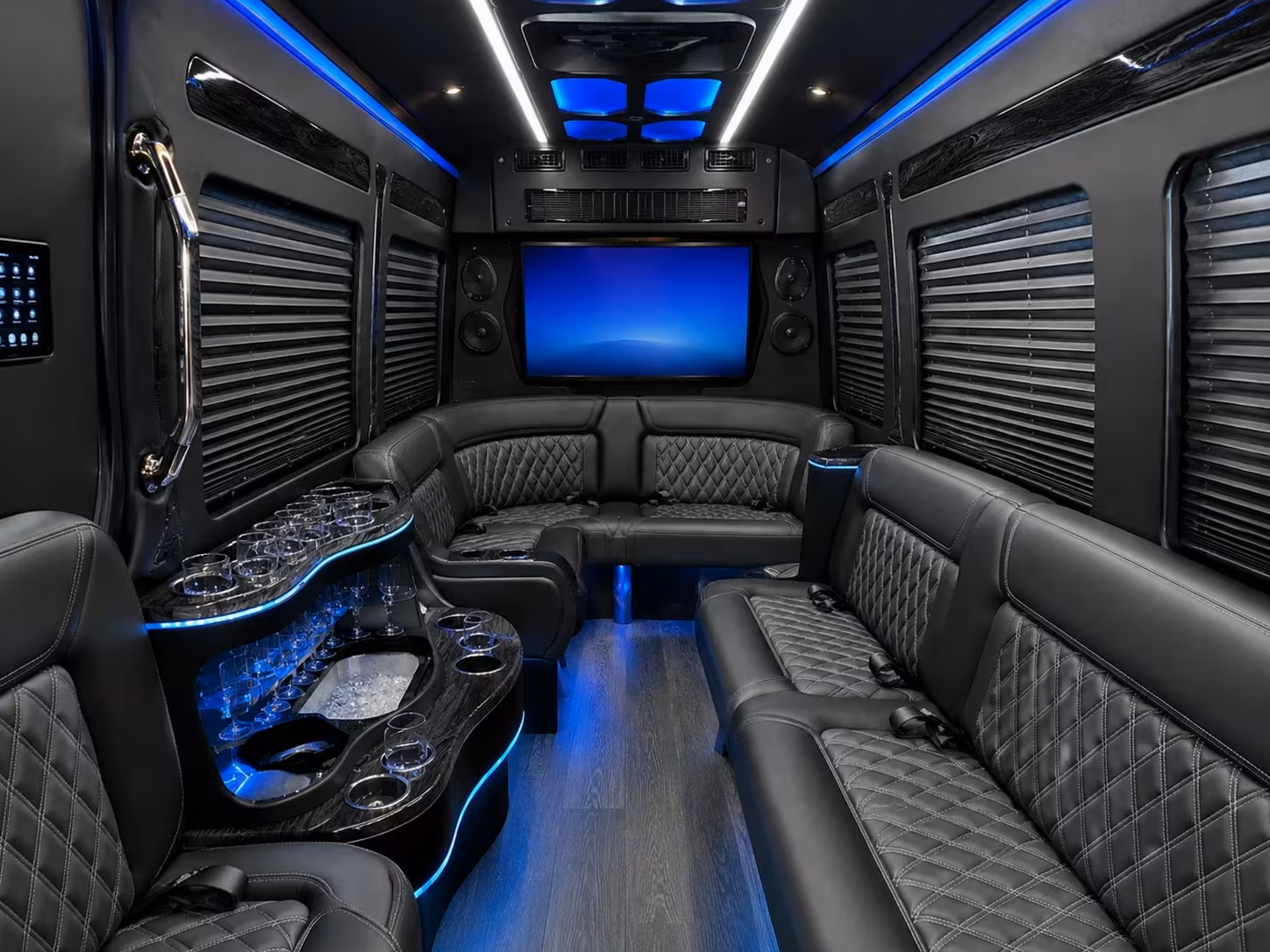 bus rental options for arcadia trips